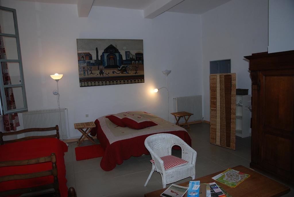 Le Richelieu Bed and Breakfast Uzès Esterno foto