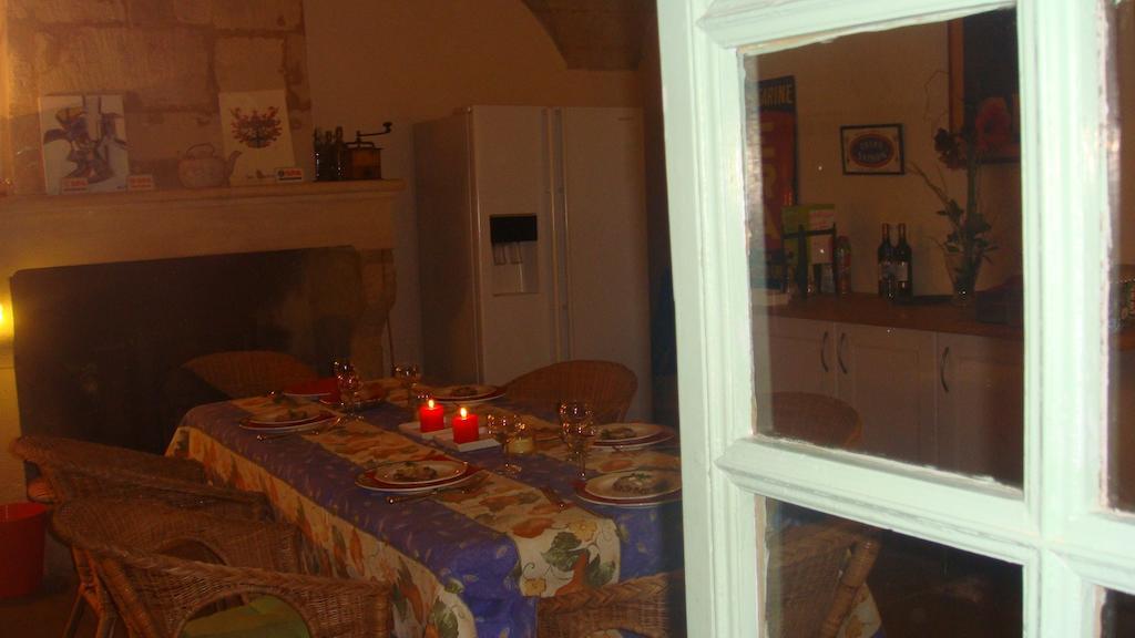 Le Richelieu Bed and Breakfast Uzès Esterno foto