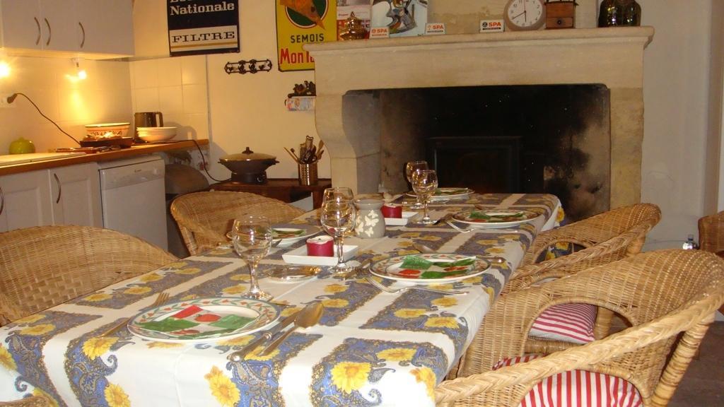 Le Richelieu Bed and Breakfast Uzès Esterno foto