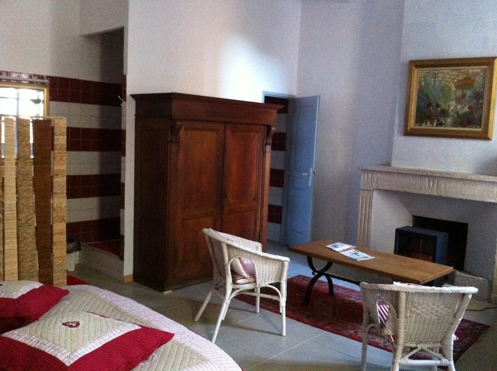 Le Richelieu Bed and Breakfast Uzès Esterno foto